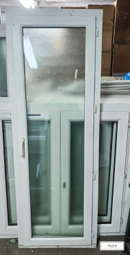 Jednokrilna balkonska vrata mat staklo