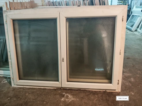 Dvokrilni prozor 160x114 mat staklo